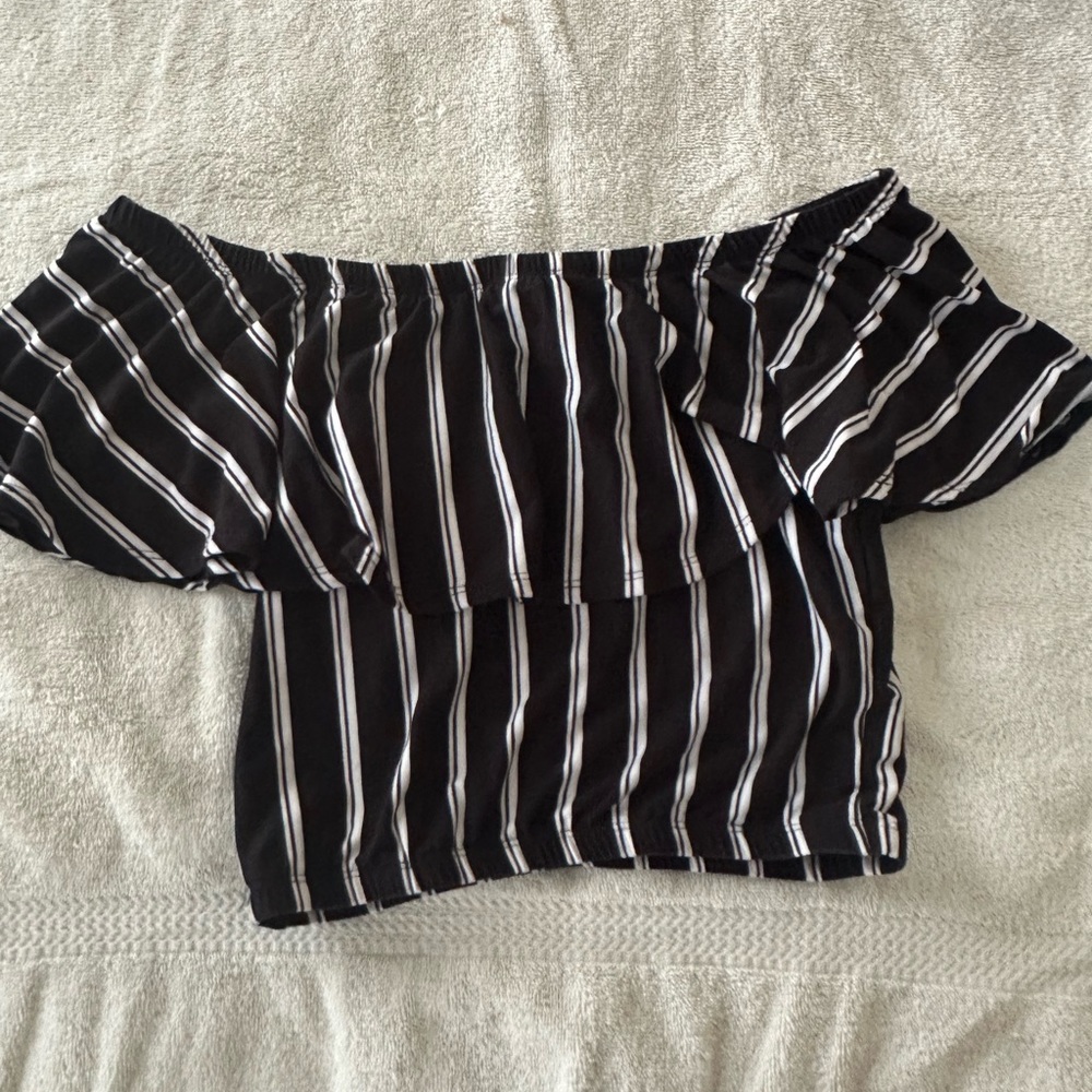Medium off the shoulder crop top